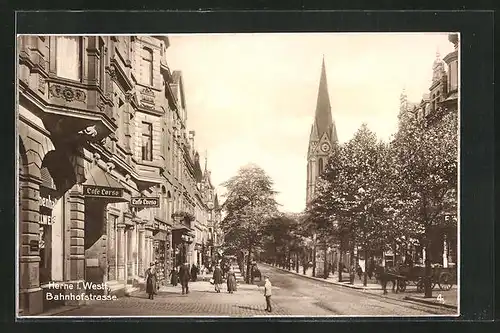 AK Herne i. Westf., Cafe Corso in der Bahnhofstrasse, Blick zur Kirche
