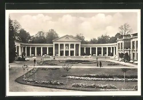 AK Bad Oeynhausen, Grünanlage mit Brunnenhalle