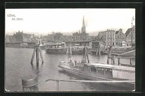 AK Lübeck, Am Hafen, Binnenschiffe