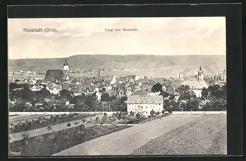 AK Neustadt /Orla, Totalansicht mit Kirche