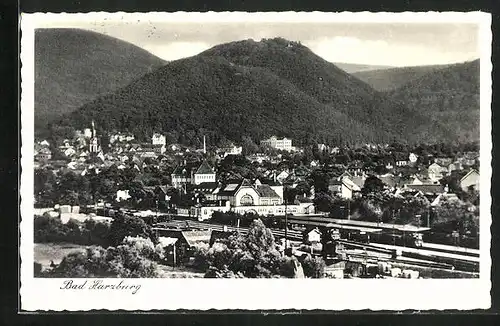 AK Bad Harzburg, Ortsansicht mit Berg