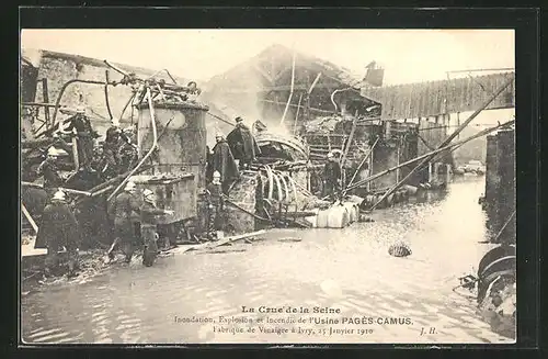 AK Ivry, La Crue de la Seine, Inondation 1910, Explosion et Incendie de l`Usine Pagès-Camus, Fabrique de Vinaigre