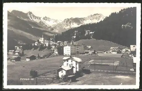 AK Arosa, Ortsansicht gegen die Alpen