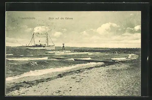 AK Travemünde, Blick auf die Ostsee, Dampfer in Flaggengala