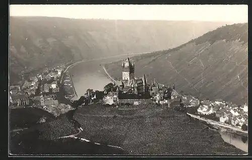 AK Cochem, Burg Cochem mit Mosel im Hintergrund