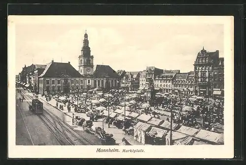 AK Mannheim, Marktplatz mit Strassenbahn