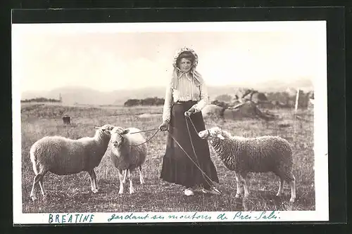 AK Frau mit drei Schafen