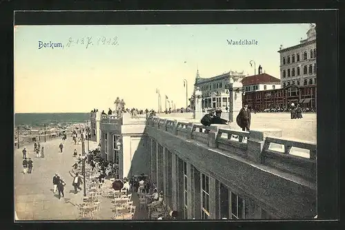 AK Borkum, Wandelhalle bei Dämmerung