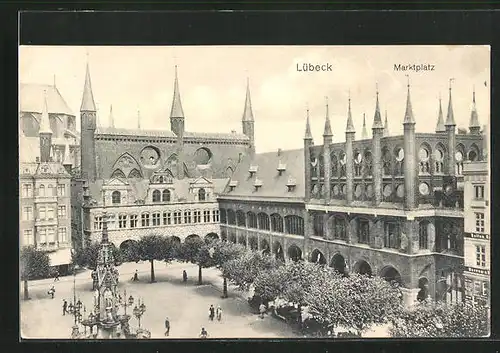 AK Lübeck, Marktplatz aus der Vogelschau