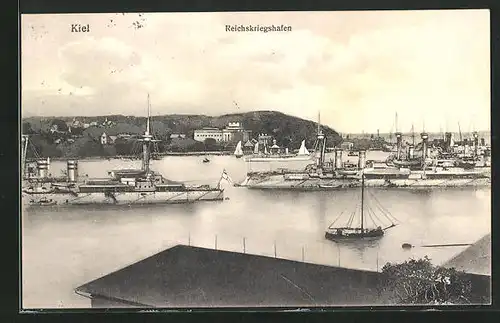 AK Kiel, Reichskriegshafen mit Schiffen