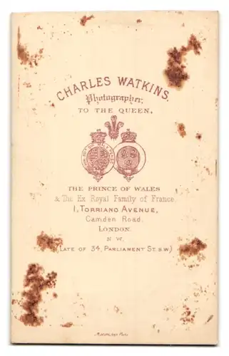 Fotografie Charles Watkins, London, 1 Torriano Avenue Camden Road, Portrait bürgerlicher Mann mit Backenbart