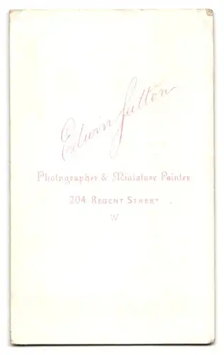 Fotografie Edwin Sutton, London, 204 Regent Street W, kleines Portrait vornehme Dame