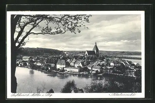 AK Mölln /Lauenburg, Ortspartie mit See