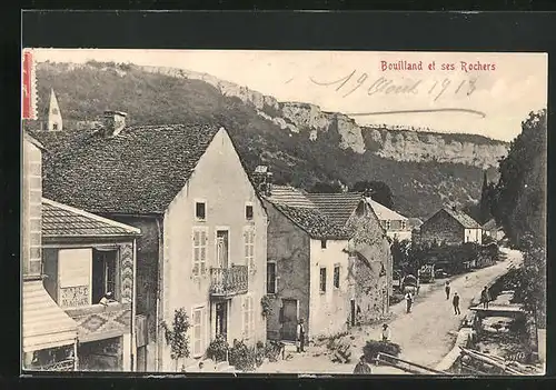 AK Bouilland, Le Village et ses Rochers