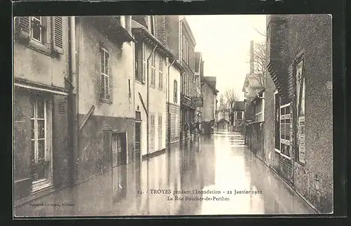 AK Troyes, La Rue Boucher-de-Perthes, Inondation 1910, Hochwasser