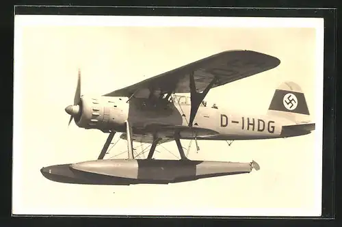 AK Wasserflugzeug Seeaufklärer He 114 in der Luft,  am Heck
