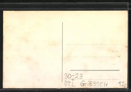 AK Giessen, Wallonische Kriegsgefangene vor einer Baracke