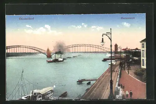 AK Düsseldorf, Rheinansicht mit Brücke und Schiffen