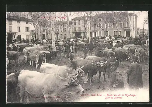 AK Revel, Boulevard de la République, Jour de Marché