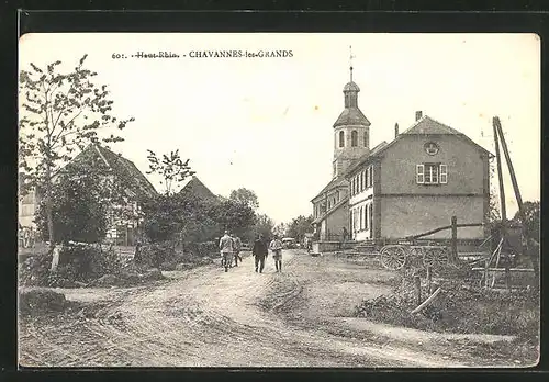 AK Chavannes-les-Grands, Une Rue, L`Eglise