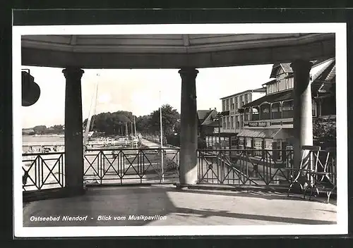 AK Niendorf, Blick vom Musikpavillon auf die Promenade