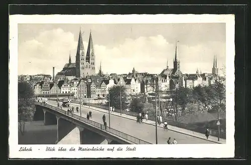 AK Lübeck, Blick über die Marienbrücke auf die Stadt