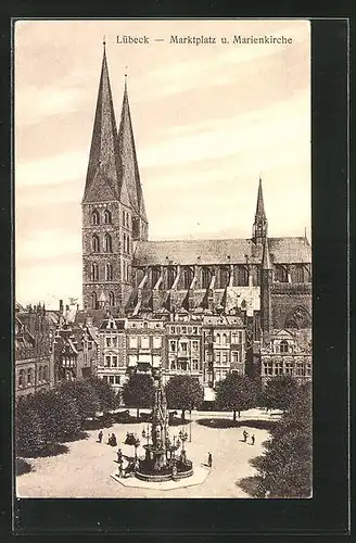 AK Lübeck, Marktplatz und Marienkirche