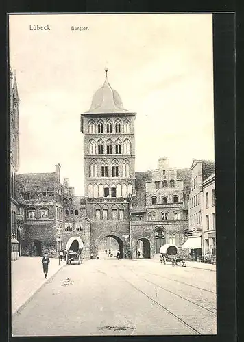 AK Lübeck, Burgtor mit Planwagen