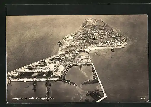 AK Helgoland, Inselansicht mit Kriegshafen aus der Vogelschau