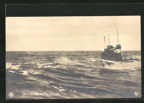 AK Unterseeboot im Sturm