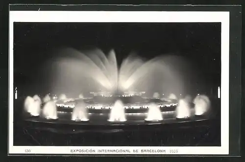 AK Barcelona, Exposicion Internacional 1929, Fuente Mágica, Ausstellung mit Springbrunnen