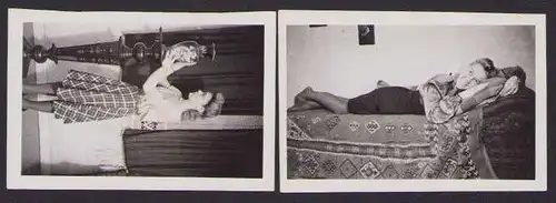 2 Fotografien hübsche junge Dame im Bett liegend, junge Dame hantiert mit China-Vase