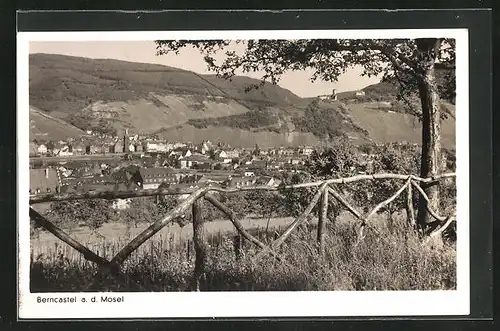 AK Berncastel /Mosel, Teilansicht, Hotel Römischer Kaiser