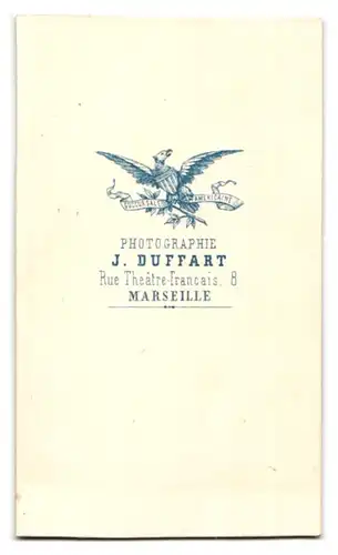 Fotografie J. Duffart, Marseille, Geistlicher mit Gewand und Beffchen