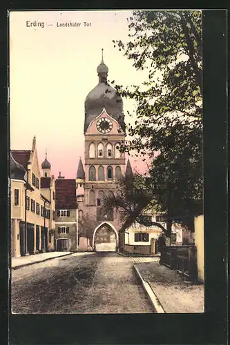 AK Erding, Landshuter Tor bei Dämmerung