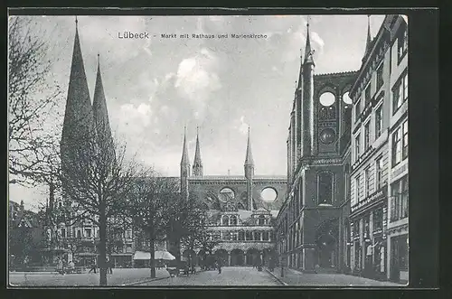 AK Lübeck, Markt mit Rathaus und Marienkirche