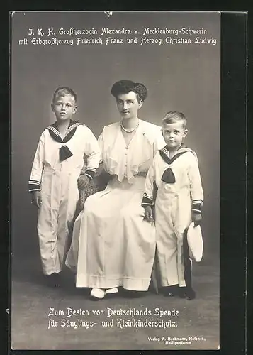 AK Grossherzogin Alexandra von Mecklenburg-Schwerin mit ihren Söhnen Friedrich Franz und Christian Ludwig