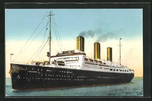AK Hamburg, ein Passagierschiff unterwegs