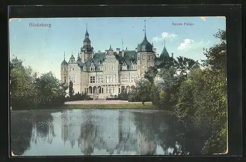AK Bückeburg, auf dem Teich vor dem Neuen Palais