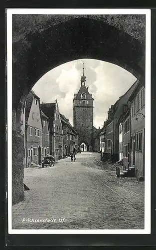 AK Prichsenstadt / Ufr., Blick aus dem Torbogen