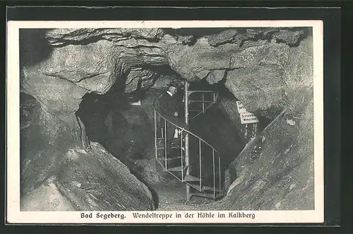 AK Bad Segeberg, Wendeltreppe in der Höhle im Kalkberg