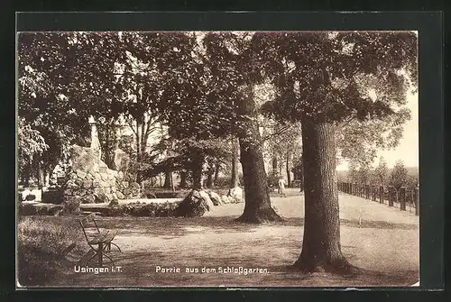 AK Usingen / Taunus, Schlossgarten mit Denkmal