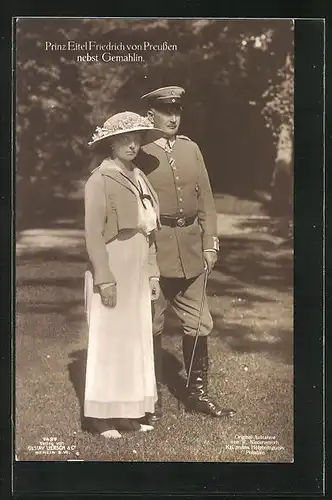 AK Prinz Eitel Friedrich von Preussen in Uniform nebst Gemahlin