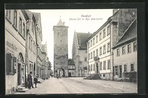 AK Hassfurt, Oberes Tor mit Kgl. Bezirksamt