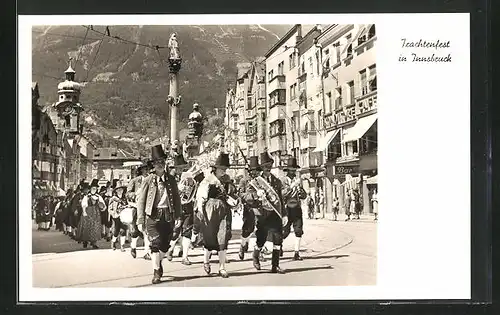 AK Innsbruck, Trachtenfest, Umzug im Zentrum