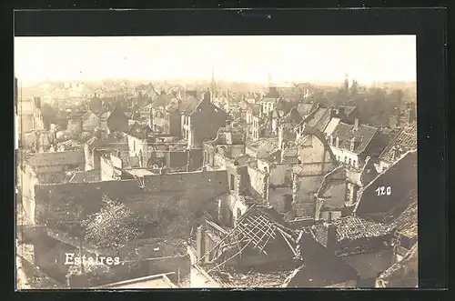 Foto-AK Estaires, zerstörte Häuser der Stadt