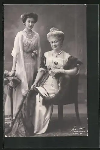 AK Kaiserin Auguste Victoria Königin von Preussen und Kronprinzessin, Schmuck u. Ohrringe