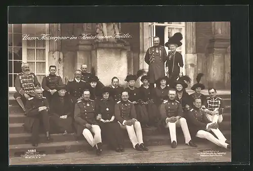 AK Kaiserpaar Wilhelm II. im Kreise seiner Familie