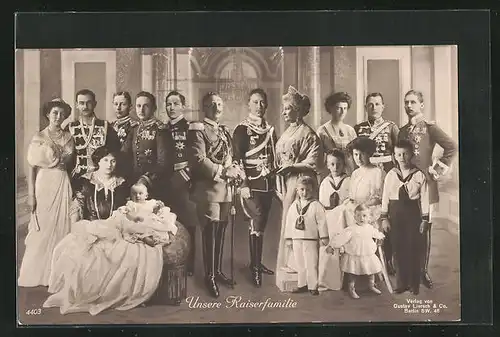 AK Kaiser Wilhelm II. von Preussen im Kreise seiner Familie