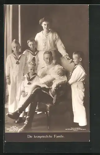 AK Kronprinz Wilhelm von Preussen im Kreise seiner Familie